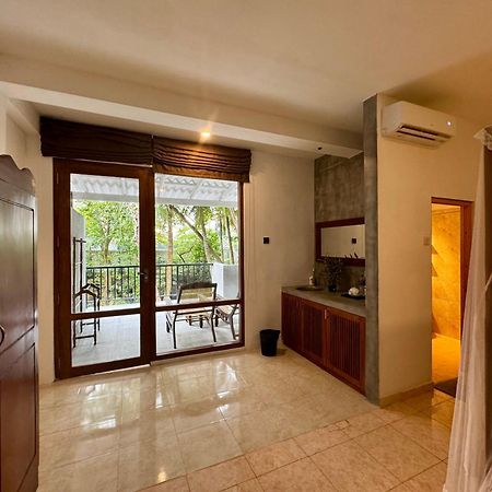 Brinkhouse Guesthouse , Unawatuna Beach Bagian luar foto
