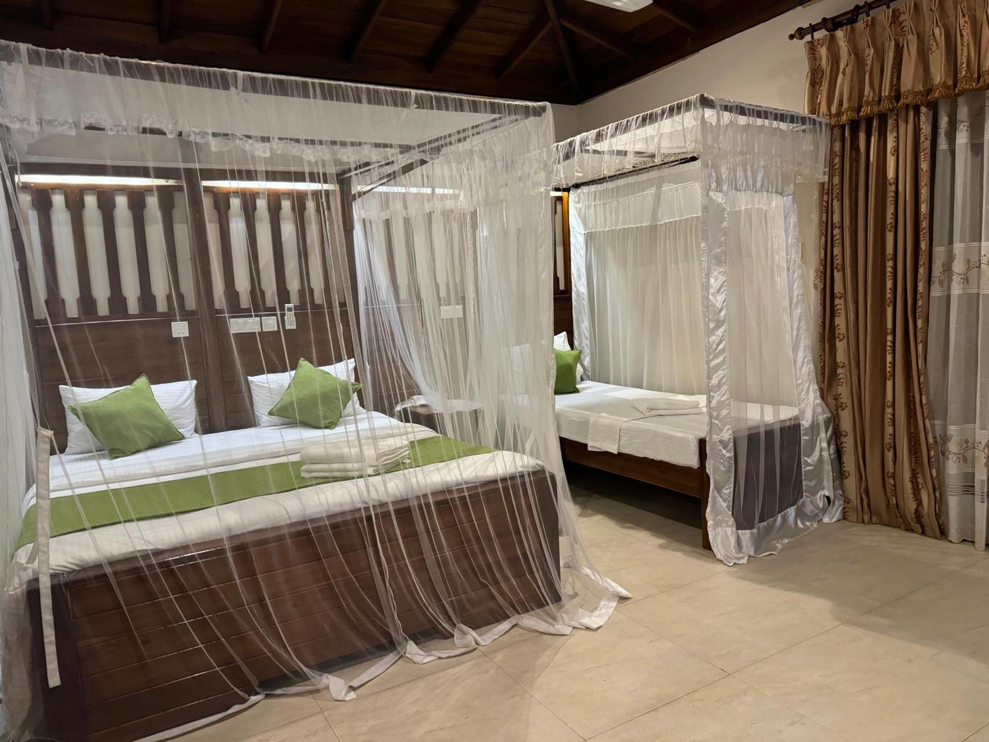 Brinkhouse Guesthouse , Unawatuna Beach Bagian luar foto