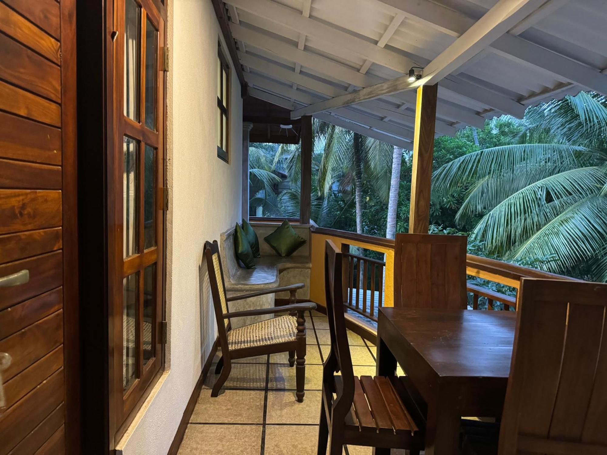 Brinkhouse Guesthouse , Unawatuna Beach Bagian luar foto