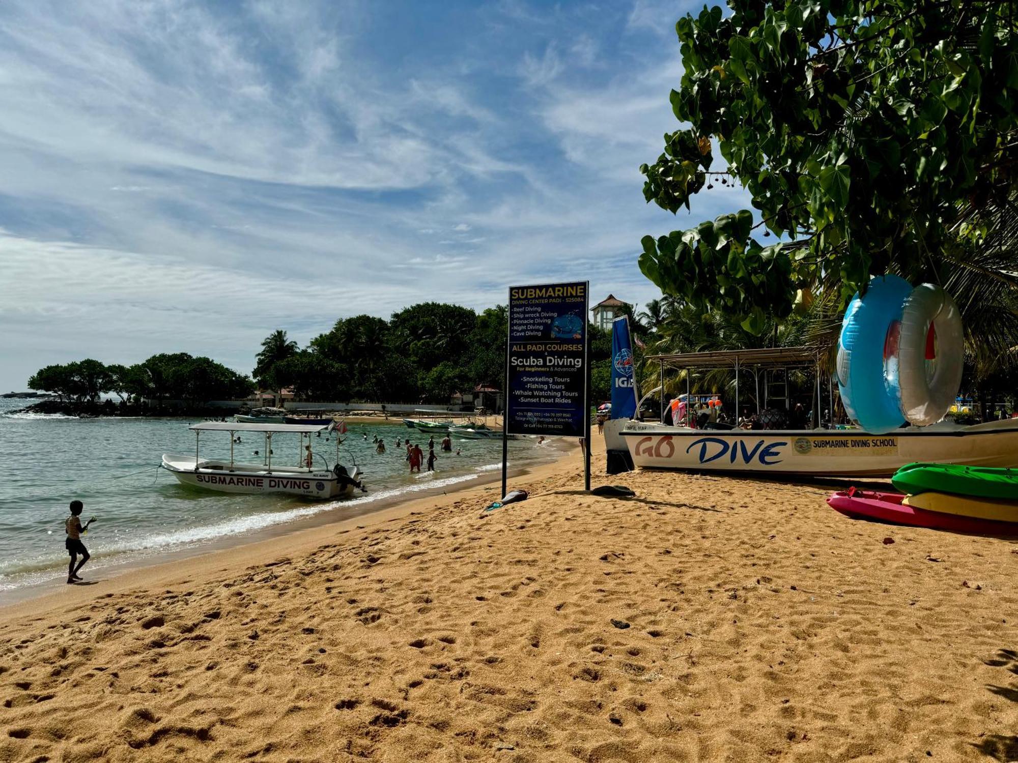 Brinkhouse Guesthouse , Unawatuna Beach Bagian luar foto