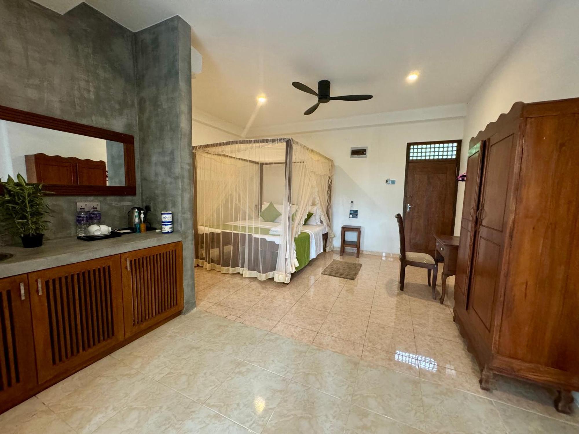 Brinkhouse Guesthouse , Unawatuna Beach Bagian luar foto
