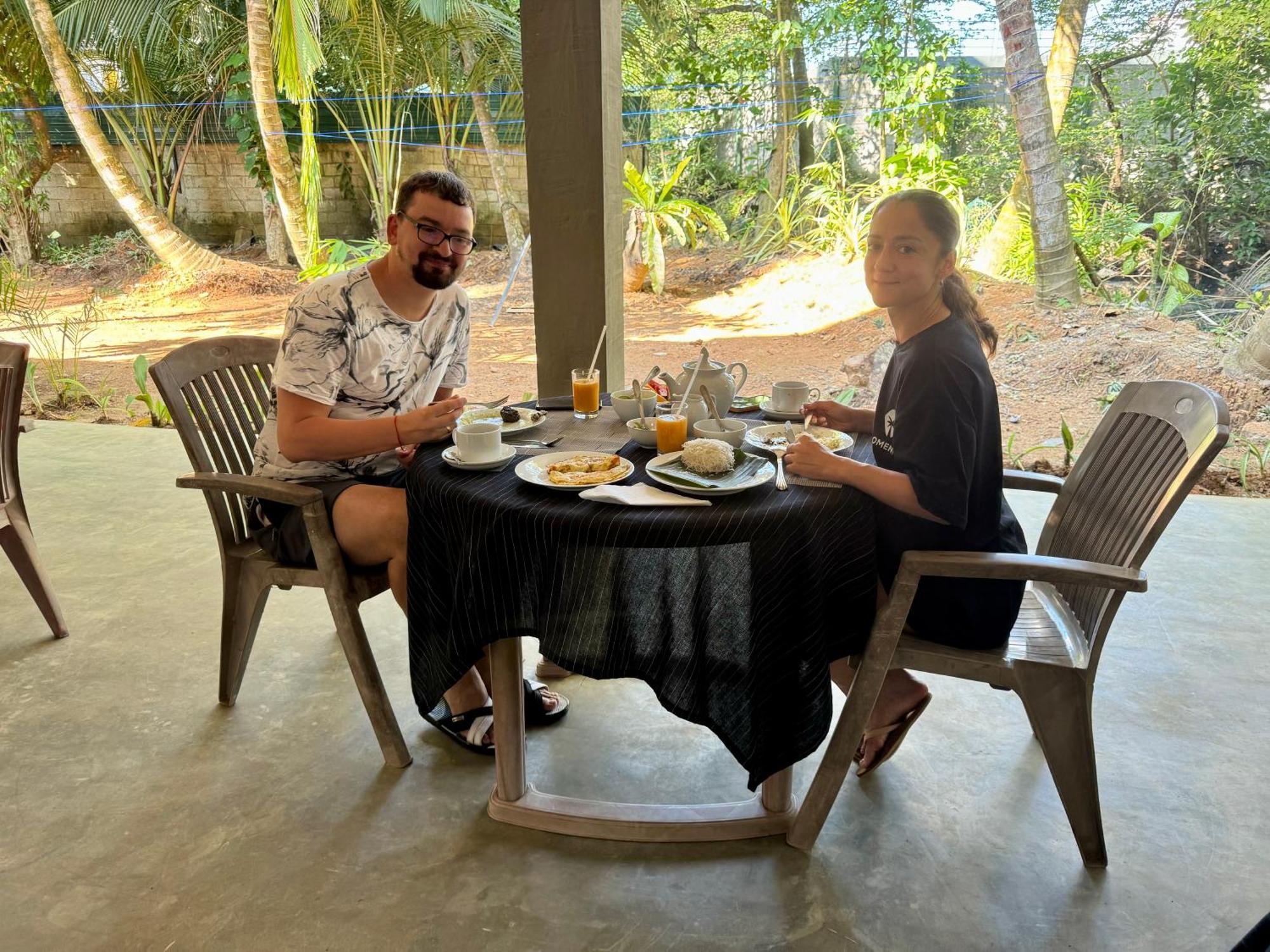 Brinkhouse Guesthouse , Unawatuna Beach Bagian luar foto